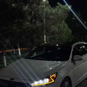 Kia Cadenza 2019