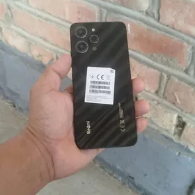 REDMİ 12 8/128 BLACK