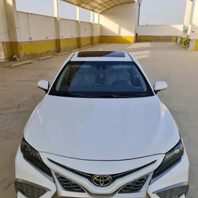 Toyota Camry 2022
