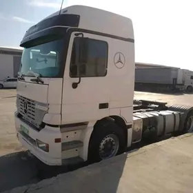 Mercedes-Benz ACTROS 3331 2001