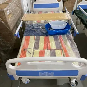 медицинский кровать