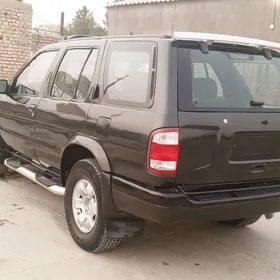 Nissan Pathfinder 1997