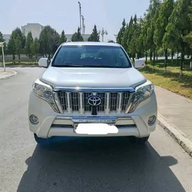 Toyota Land Cruiser Prado 2013
