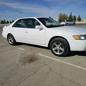 Toyota Camry 1999