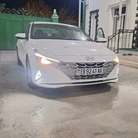 Hyundai Elantra 2021