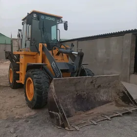 JCB Pilingmaster 2011