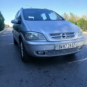 Opel Zafira 2005