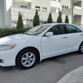 Toyota Camry 2011