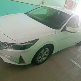 Hyundai Elantra 2021