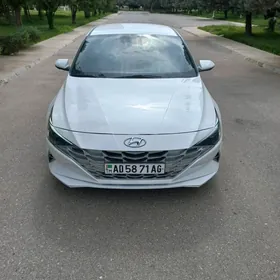 Hyundai Elantra 2021