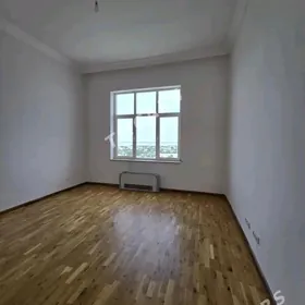 15 TAPGYR 3 KOMNAT