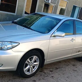 Toyota Camry 2004