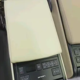 18-24 LEXUS PODLOKOTNIK