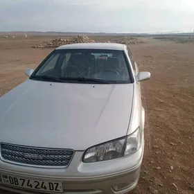 Toyota Camry 2000