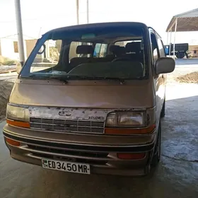 Toyota Hiace 1990