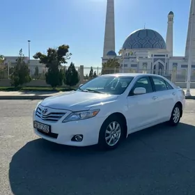 Toyota Camry 2010