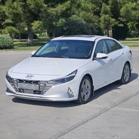 Hyundai Elantra 2021