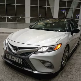 Toyota Camry 2020