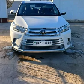 Toyota Highlander 2019