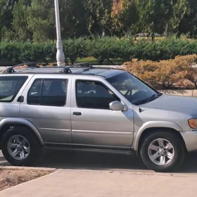 Nissan Pathfinder 2002