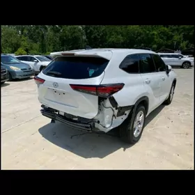 Toyota Highlander 2022