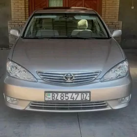 Toyota Camry 2004