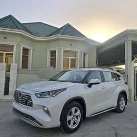 Toyota Highlander 2024