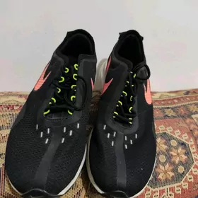 Gara krasowka Nike firmanky