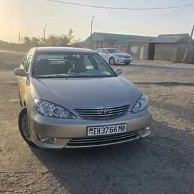 Toyota Camry 2004