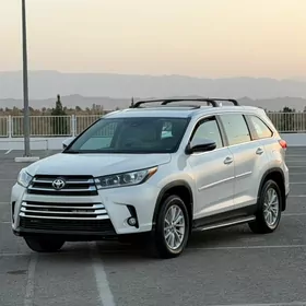 Toyota Highlander 2019