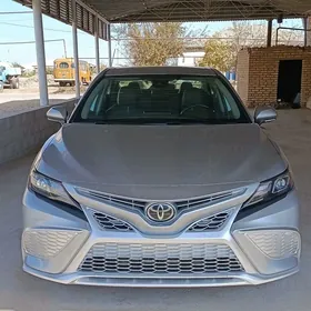 Toyota Camry 2020