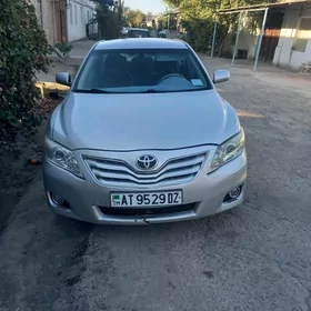 Toyota Camry 2010