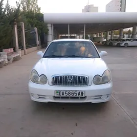 Hyundai Sonata 2001