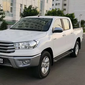 Toyota Hilux 2020