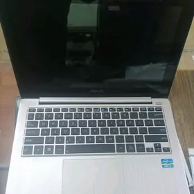 Asus core I3