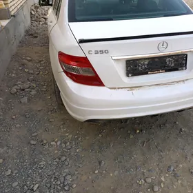 Mercedes-Benz C-Class 2010