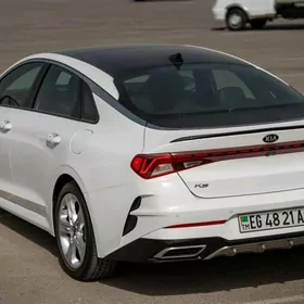 Kia K5 2021