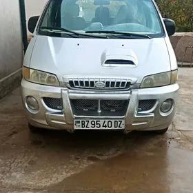 Hyundai H-1 2000