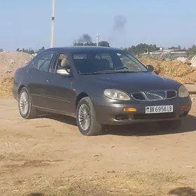 Daewoo Leganza 1998