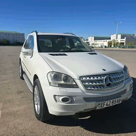 Mercedes-Benz ML350 2008