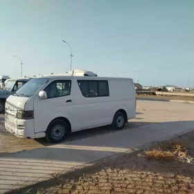 Toyota Hiace 2006