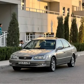 Toyota Camry 2000