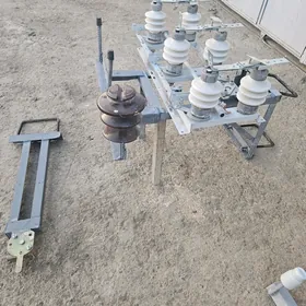 Razyezdinitel , разъединитель