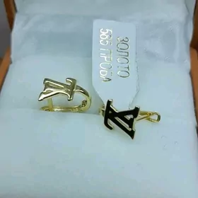 Taze gyzyl gulakhalka