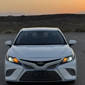 Toyota Camry 2020