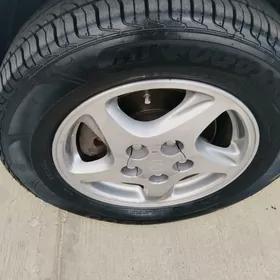 Toyota Avalon 1999