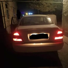 Daewoo Leganza 1997