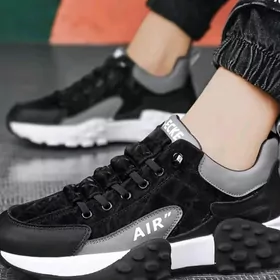 кроссовки /Krosowki