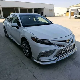 Toyota Camry 2022