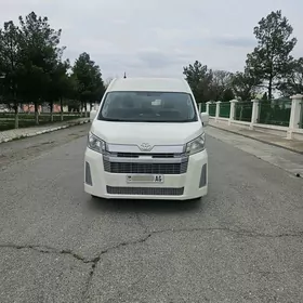 Toyota Hiace 2020